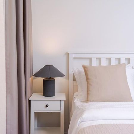 Anna'S Blloku Apartment Тирана Екстериор снимка