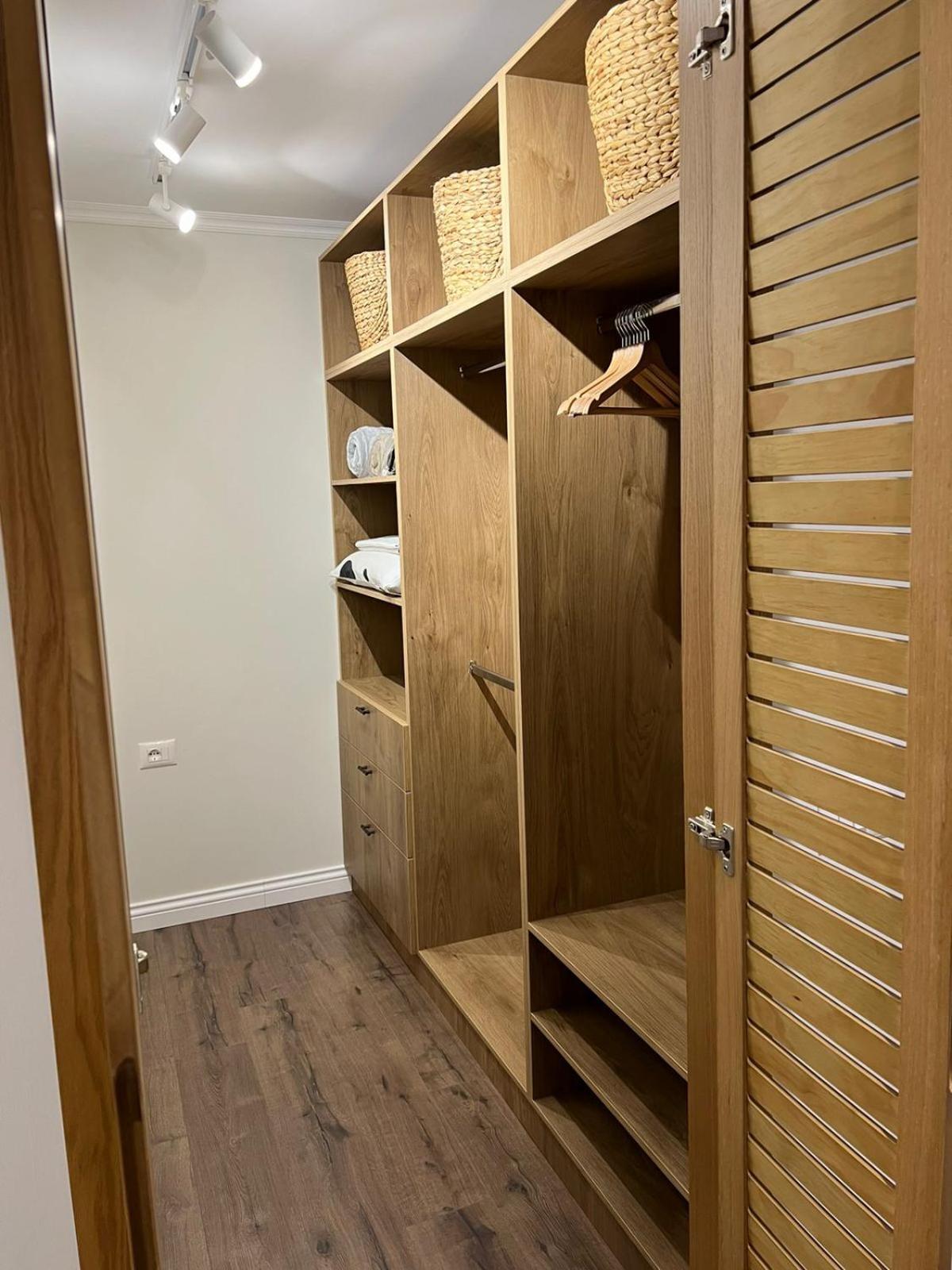 Anna'S Blloku Apartment Тирана Екстериор снимка