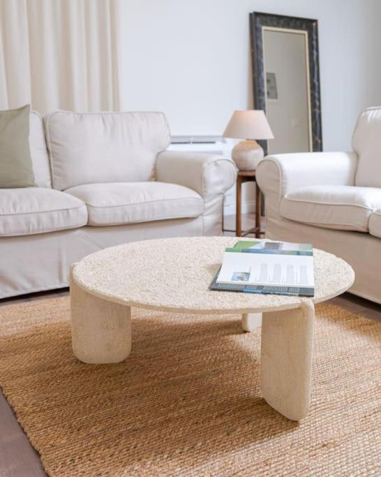 Anna'S Blloku Apartment Тирана Екстериор снимка