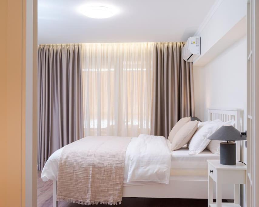 Anna'S Blloku Apartment Тирана Екстериор снимка