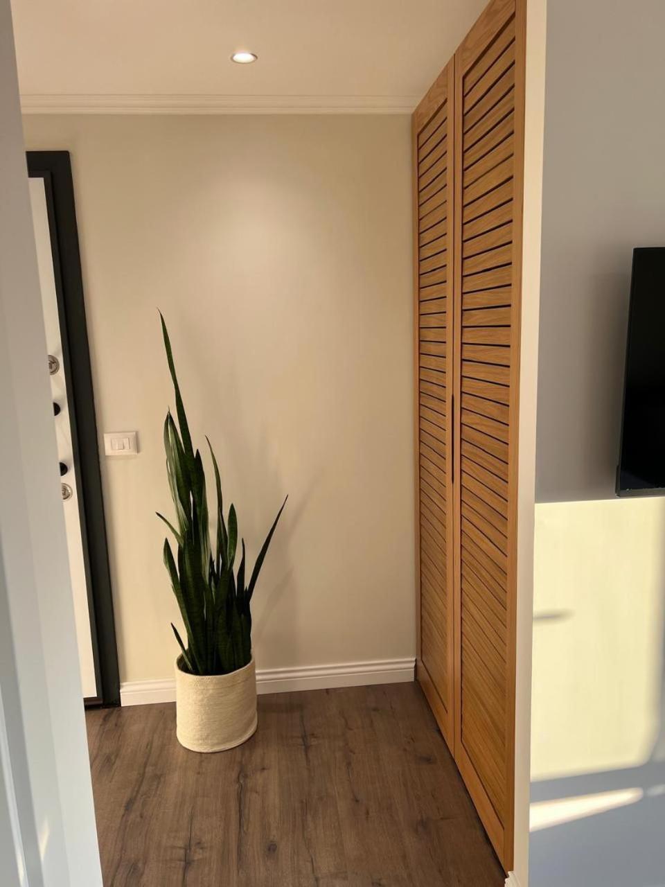Anna'S Blloku Apartment Тирана Екстериор снимка