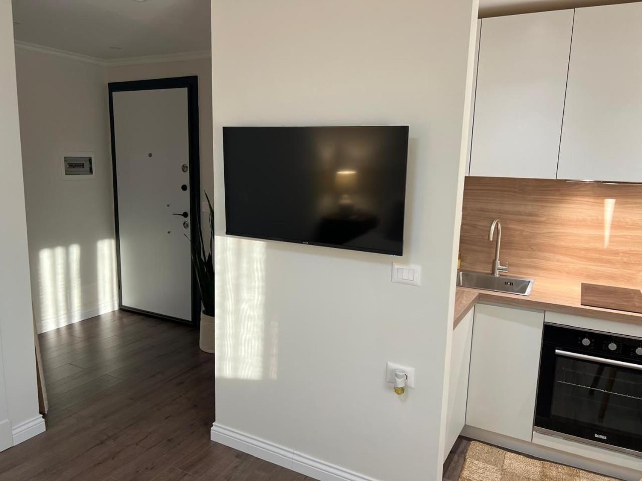 Anna'S Blloku Apartment Тирана Екстериор снимка