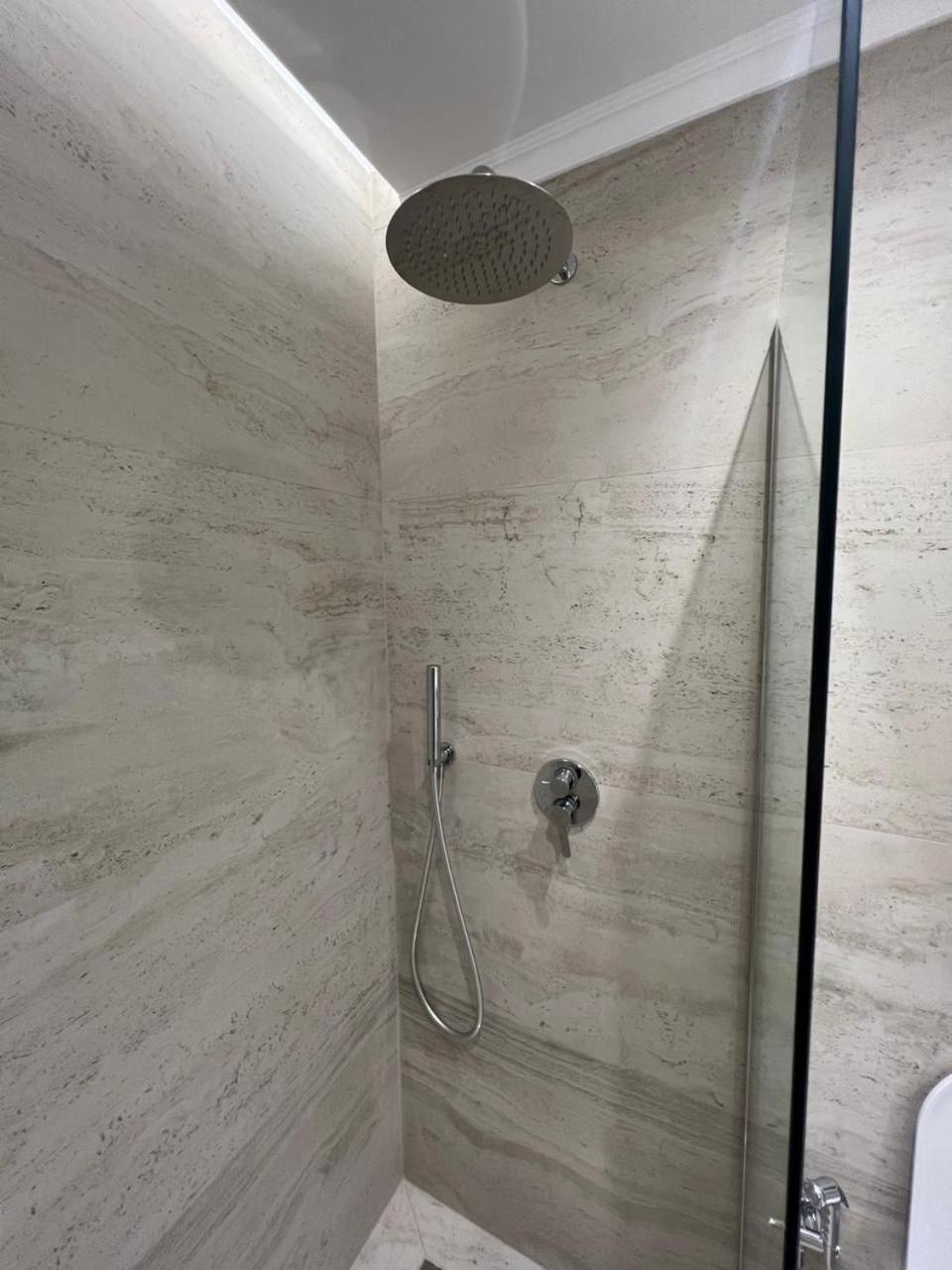 Anna'S Blloku Apartment Тирана Екстериор снимка
